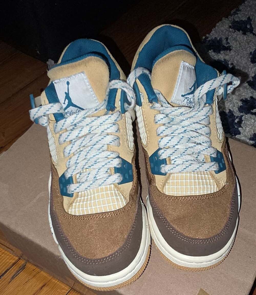 Air Jordan 4 Retro Cacao Wow Size 3.5Y Brown Teal